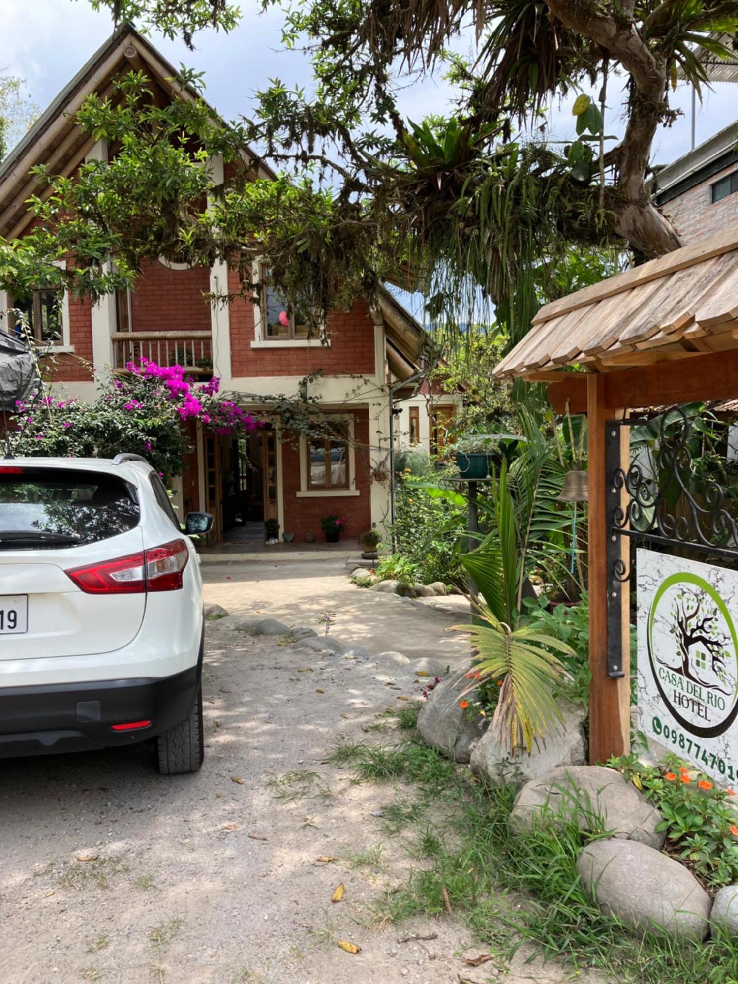 Casa Del Rio En Mindo Bed & Breakfast Exterior photo